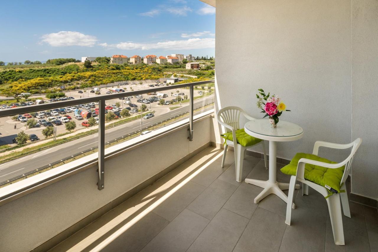 Modern Apartments Sirobuja Split Exterior photo